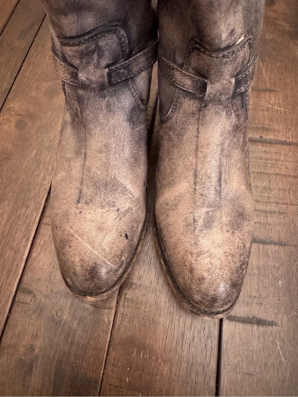 FRYE LINDSAY PLATE 76975 LADIES DISTRESSED LEATHER RIDING BOOTS SIZE 7B FESTIVAL